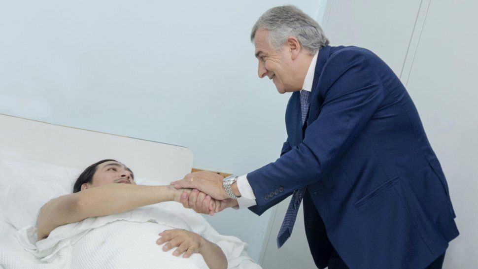 Gerardo Morales visitó a Manuel Vilca después de la operación