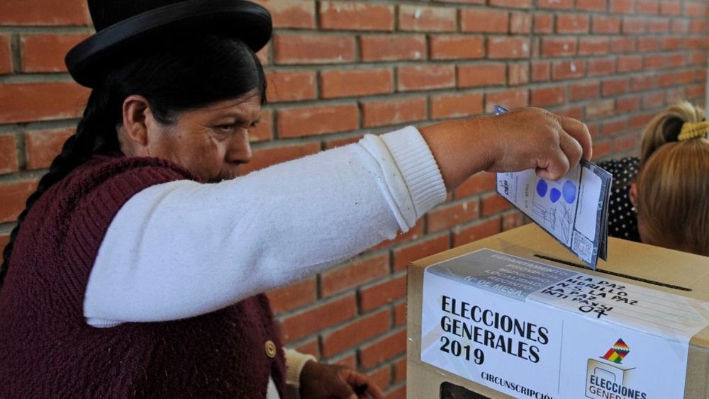 Elecciones en Bolivia: cerraron las urnas y empezó el recuento de votos