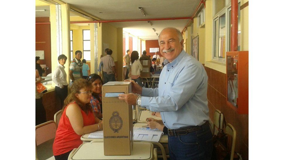Mario Fiad emitió su voto