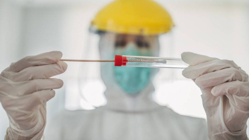 Testeos de COVID-19 para detectar casos en Argentina