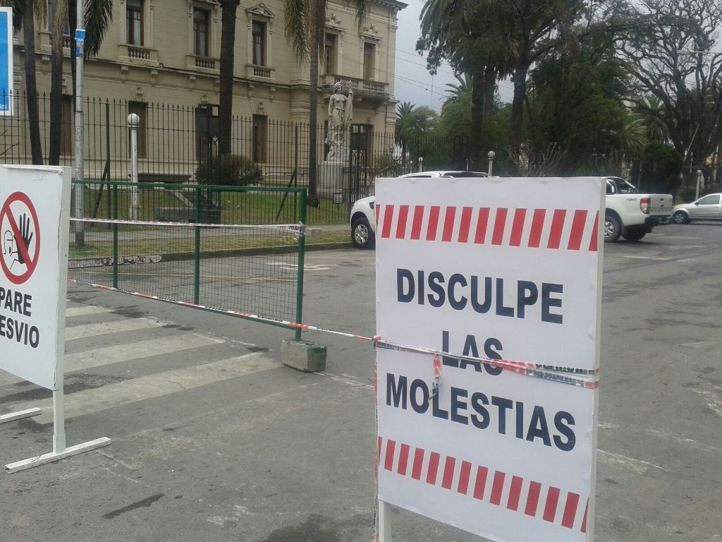 Obras en calle Sarmiento