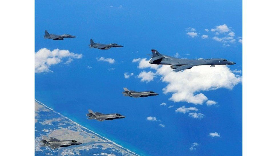 Aviones bombarderos