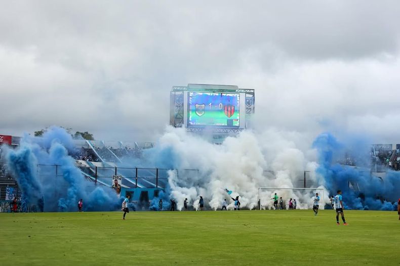 🎺 ¡Te aliento de corazón, la vida dejo por vos! 🎶➡️ ¡Mañana volvemos a encontrarnos en casa!🏟 (1)