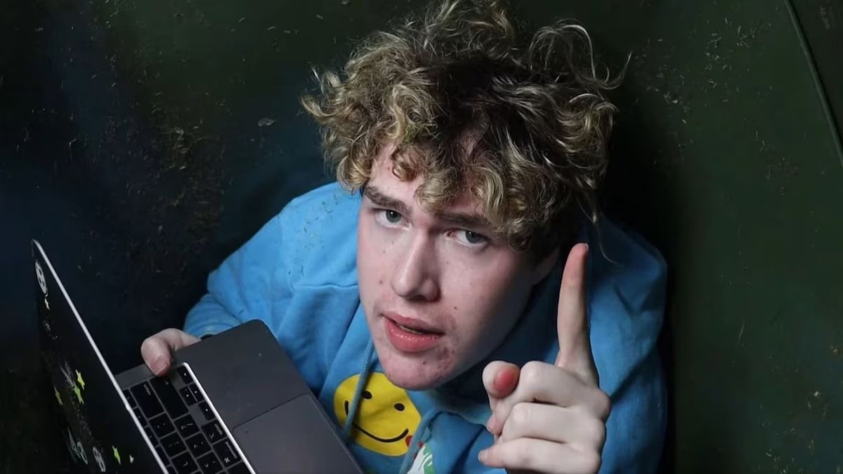 Un YouTuber intentó romper el récord mundial de permanecer de pie.