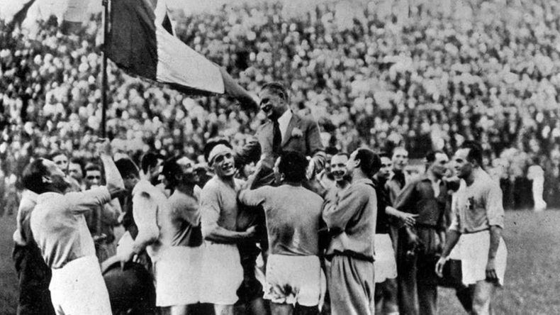 Italia fue campe&oacute;n en el Mundial 1934. Luego, cuatro a&ntilde;os m&aacute;s tarde en Francia, repetir&iacute;a la haza&ntilde;a.