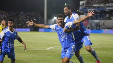 Estudiantes de Río Cuarto venció a Madryn en la primera final