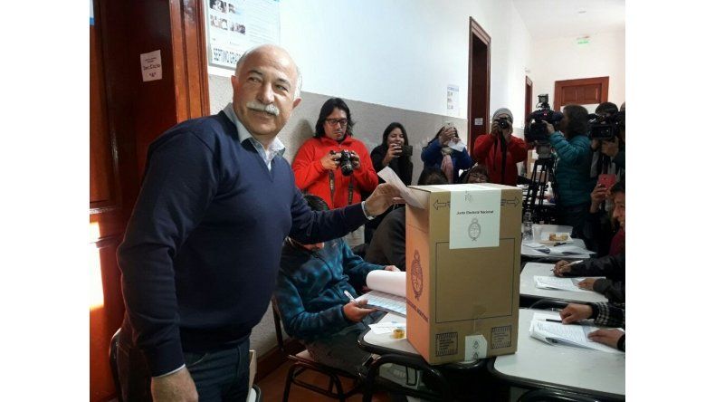 Mario Fiad votando