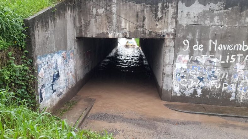 El túnel derivador entre barrio Norte y Cuyaya nuevamente colapsado por las lluvias