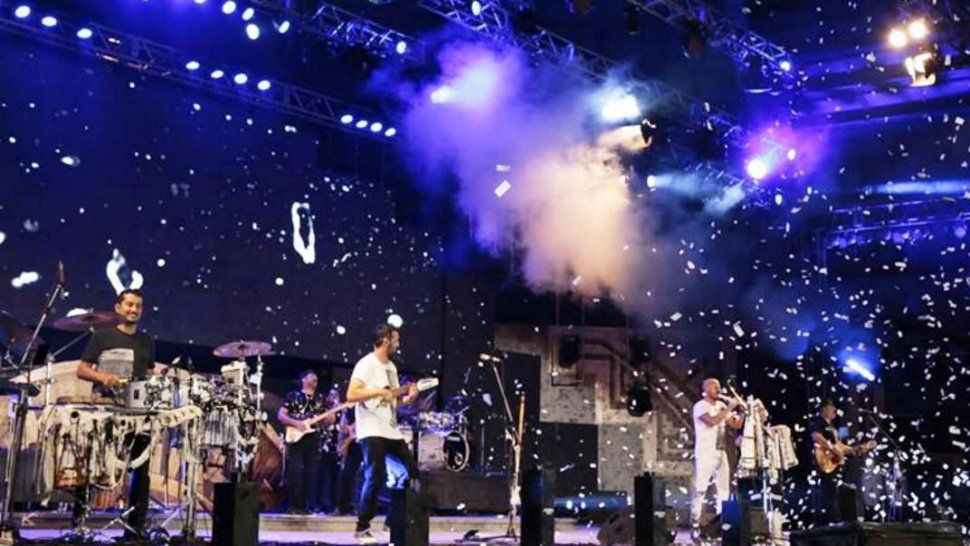 La música y la danza de Jujuy llevó alegría y carnaval a la plaza de Cosquín