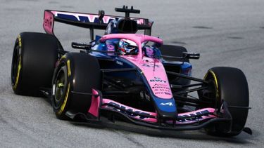 Alpine presentó su nuevo auto Alpine presentó su nuevo auto