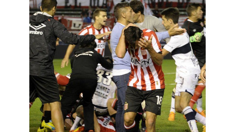 Clásico violento