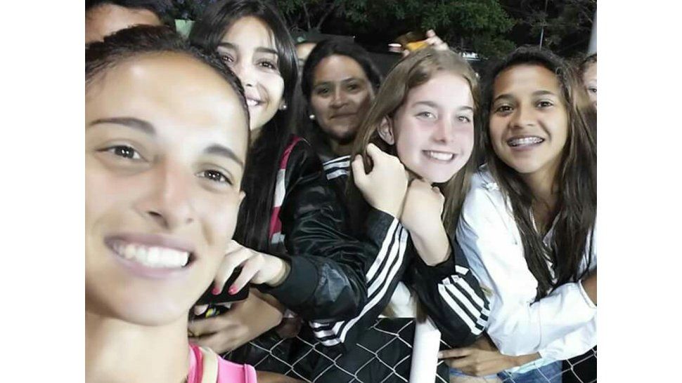 No puede faltar la selfie