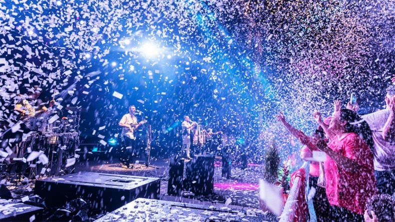 Entre Ríos deliró al ritmo del carnaval jujeño con Los Tekis