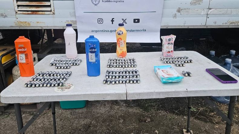 Salió de Jujuy hacia Buenos Aires y llevaba cápsulas de cocaína en envases Salió de Jujuy hacia Buenos Aires y llevaba cápsulas de cocaína en envases