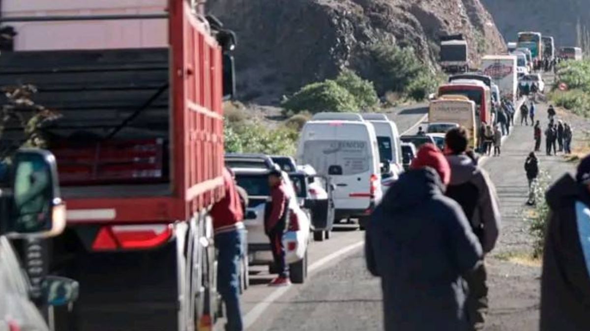 Continúan los cortes de rutas en Jujuy.