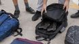 Secuestraron pistolas de juguete en una escuela de Jujuy (imagen con IA)