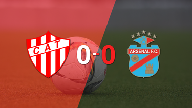 Talleres (RE) y Arsenal igualaron sin goles en el marcador