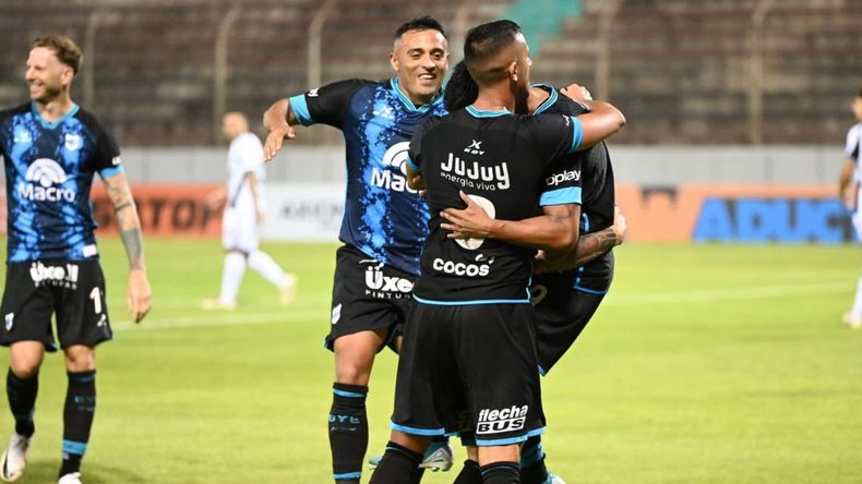 Gimnasia y Esgrima de Jujuy le ganó por penales Central Córdoba en Salta