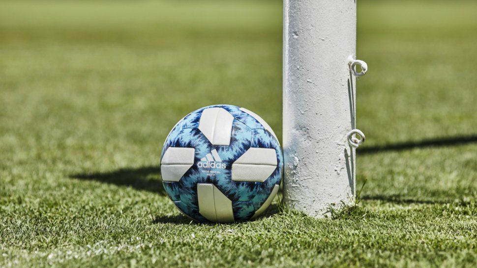 Vuelven los amistosos: televisan tres partidos este sábado