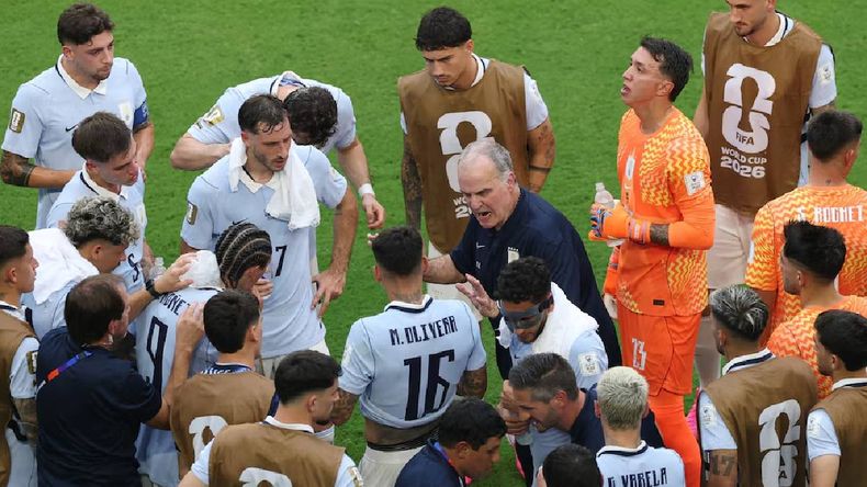 Marcelo Bielsa se despidió de Uruguay Marcelo Bielsa se despidió de Uruguay