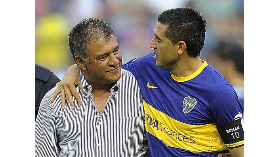 Juan Román Riquelme y Claudio Borghi