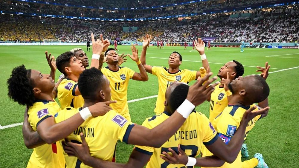 Ecuador fue superior a Qatar y lo derrotó por 2 a 0