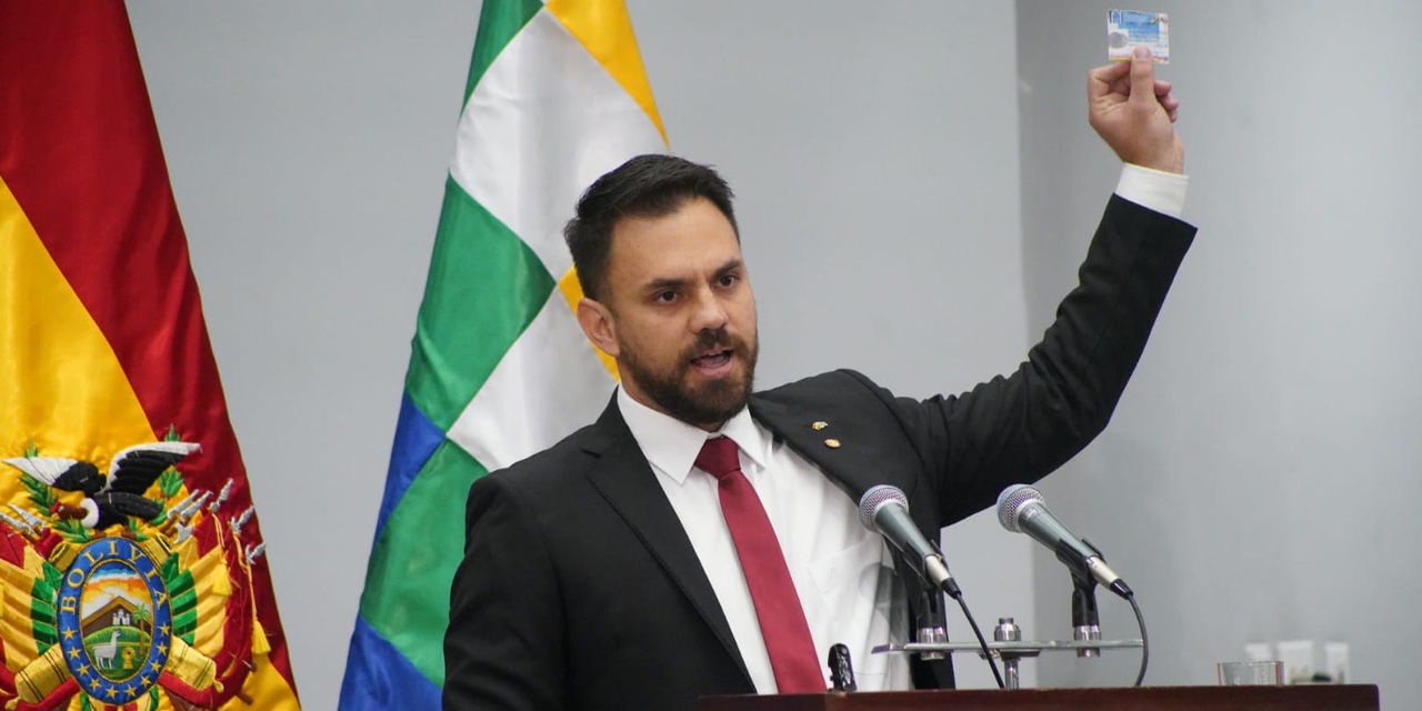 Eduardo del Castillo, ministro de Gobierno de Bolivia.