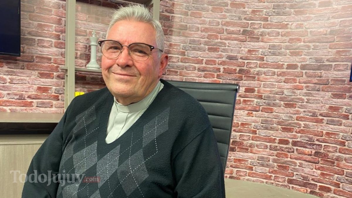 El padre Héctor Barrera.