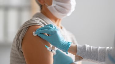 El fin es disminuir las complicaciones, hospitalizaciones, secuelas y muertes ocasionadas por la infección del virus influenza.