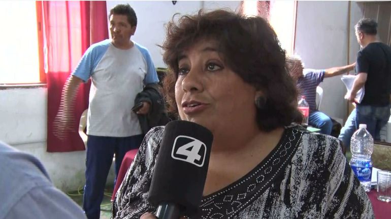 Silvia Vélez, secretaria general de ADEP, dijo que el congreso decidió un paro por 24 horas y movilización para el inicio del ciclo lectivo 2023 en nivel primario este miércoles 1 de marzo. 