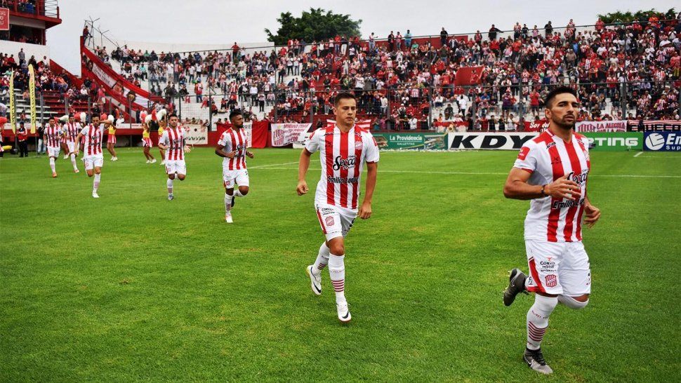 San Martín de Tucumán vuelve a jugar en primera tras 10 años