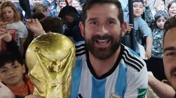 Leonardo Gorri, es de Mar del Plata y causa furor por su parecido con Lionel Messi