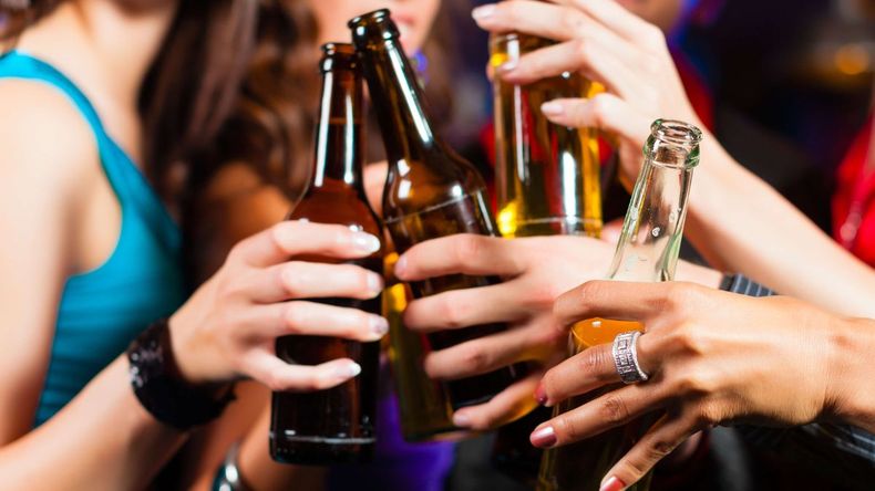 Adicciones: el consumo de alcohol en Jujuy comienza a los 12.