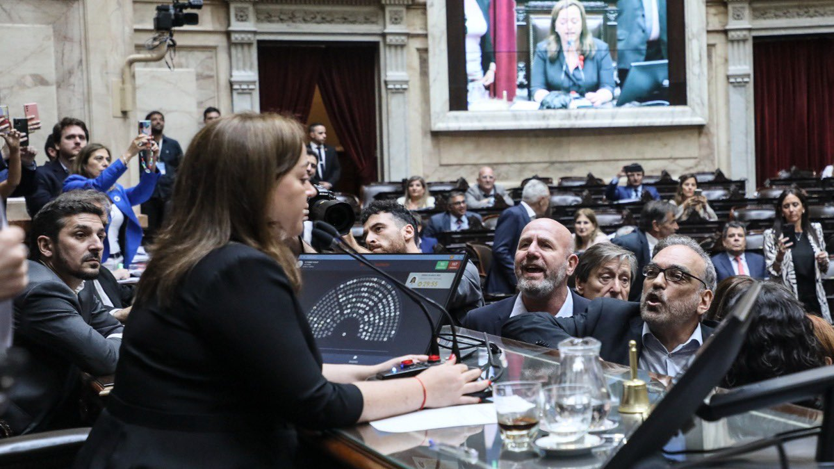 Escándalo En La Cámara De Diputados Cayó La Sesión 2989