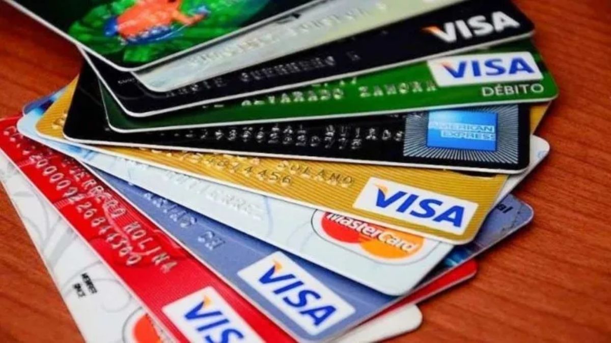 Financiar el pago de las&nbsp;tarjetas de crédito&nbsp;será desde ahora más caro, tanto para los consumos en pesos como en dólares.