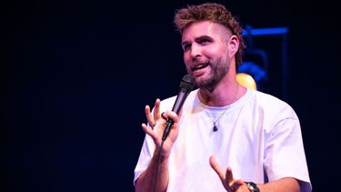 Juampi González llega a Jujuy con Oveja Negra, su nuevo show de stand up