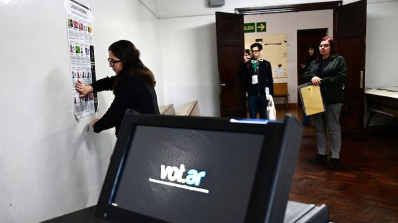 Vota ciudad de Buenos Aires (Foto ilustrativa) Vota ciudad de Buenos Aires (Foto ilustrativa)