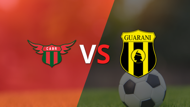 Guaraní saca agónico empate ante Boston River con gol de Gustavo Vargas