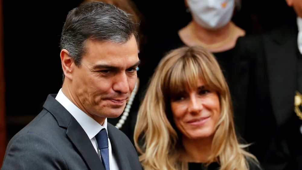 ”Necesito parar y reflexionar” sobre “si debo continuar al frente del gobierno, dijo Pedro Sánchez.