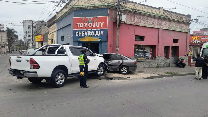 Choque en Gorriti y Líbano