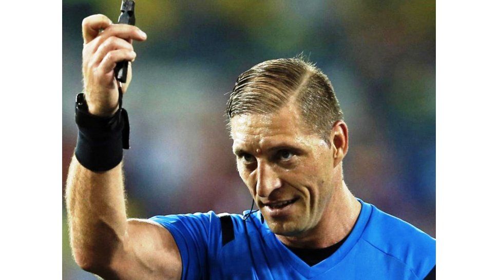 Néstor Pitana dirigirá el superclásico