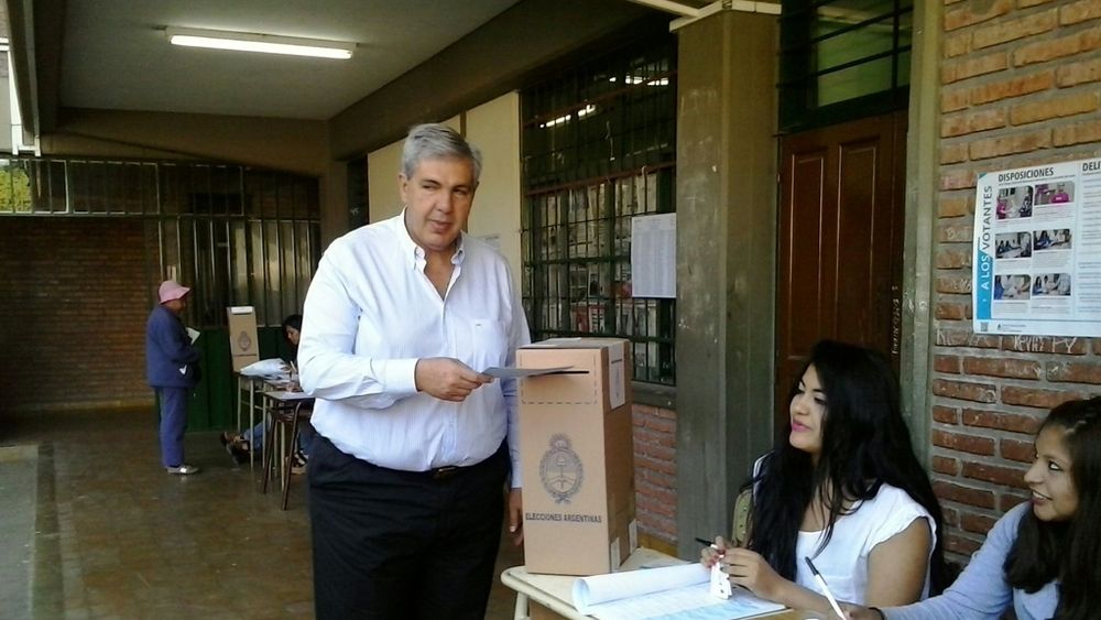 votó Carlos Haquim