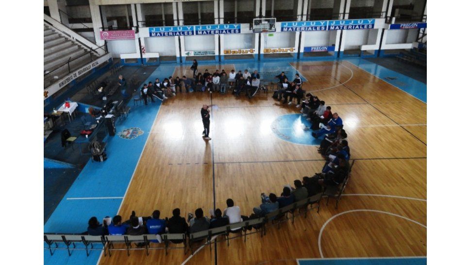 Clínica de básquet