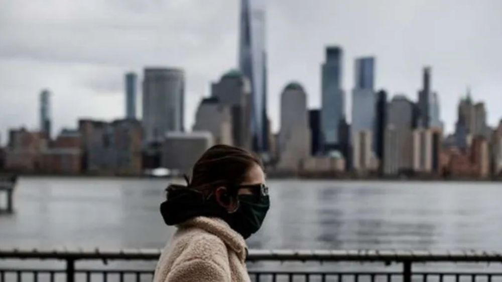 Nueva York levanta la obligatoriedad del uso del tapabocas. En los colegios se mantendrá hasta el mes de marzo.