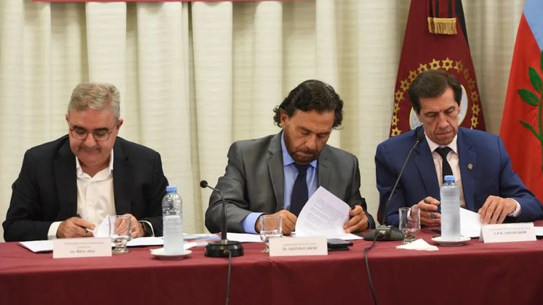 Carlos Sadir en la reunión de la Mesa del Litio