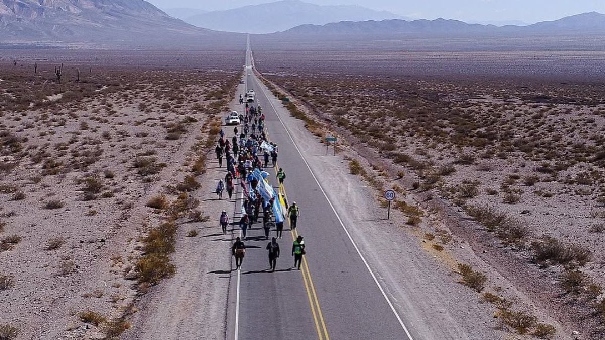 Peregrinos en las rutas del norte.