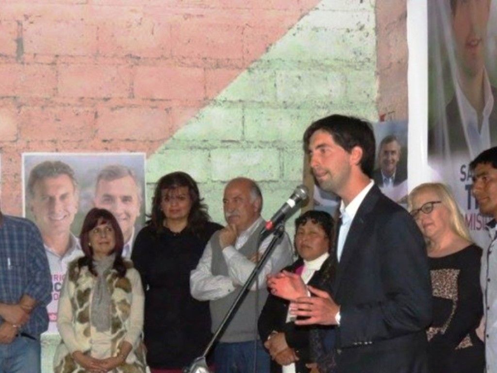 Lanzamiento de Santiago Tizón