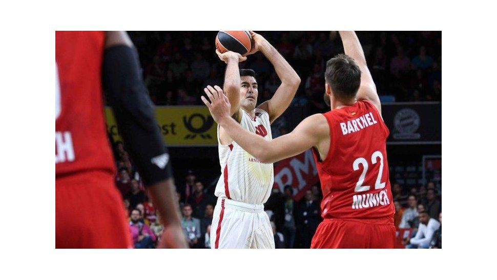 Sigue intacto: buen debut de Scola en el Olimpia Milano