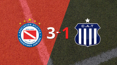 Gran victoria de Argentinos Juniors sobre Talleres por 3-1