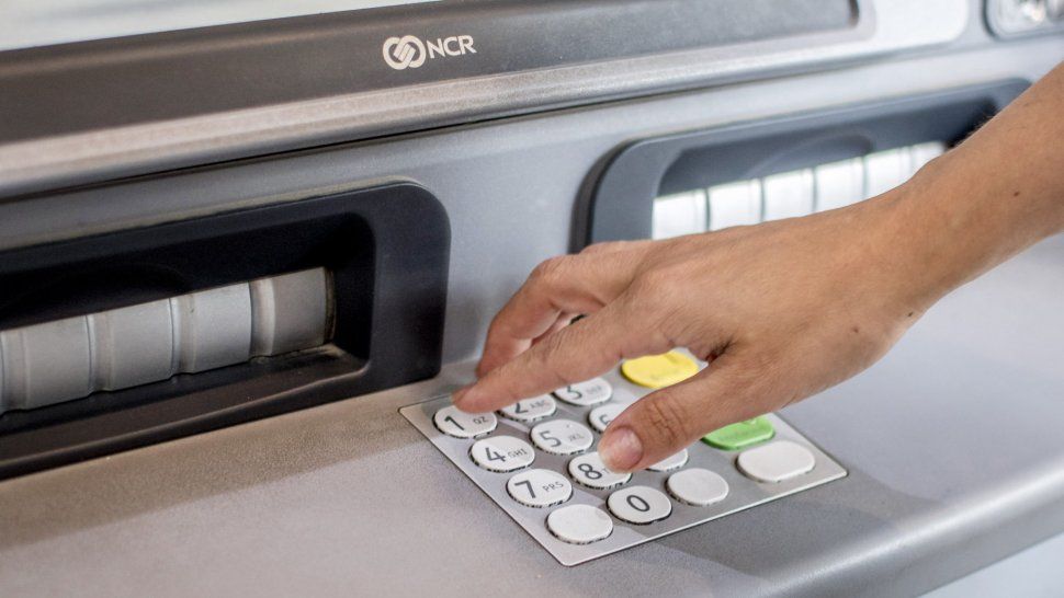 Los que no tengan tarjeta de débito podrán cobrar en el cajero